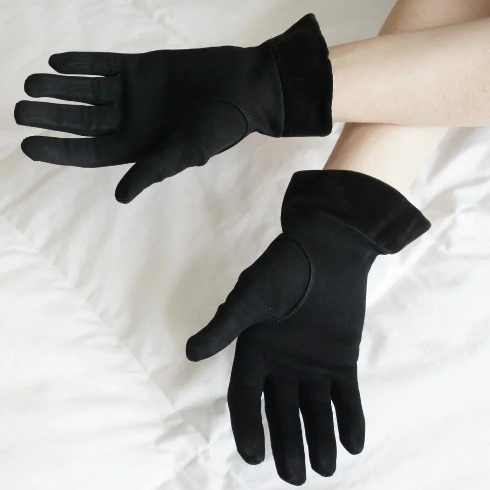 Black Vintage Gloves With Pointed Velvet Cuffs Size Medium